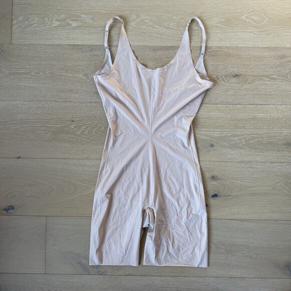Spanx Beige Open Bust Mid-Thigh Shaping Bodysuit XL Nude Shape-wear - Picture 1 of 11